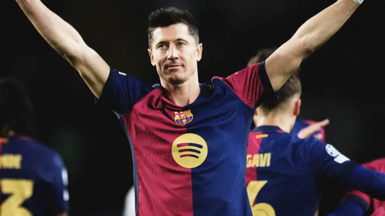 Lewandowski Shines as Barcelona Beats Brest