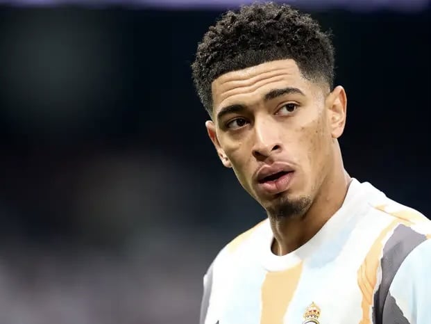 Bellingham Signs '10-Year Deal' with Burnley