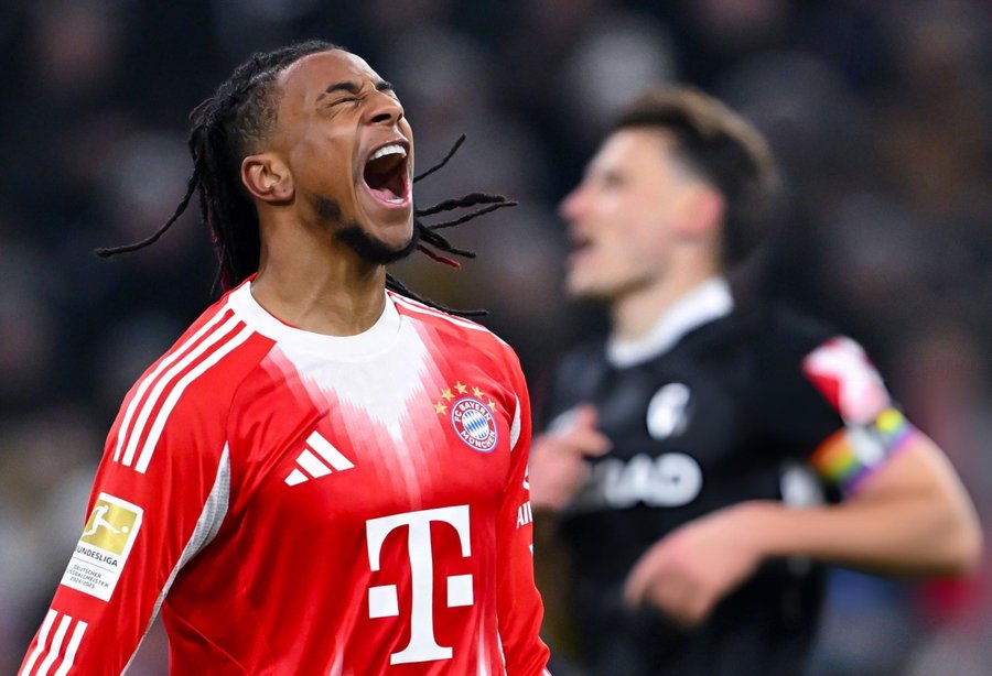 Olise Celebrating vs Freiburg