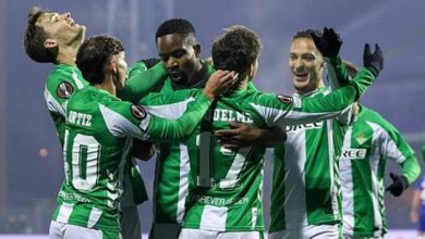 Dinamo Zagreb 1-3 Real Betis Betis Players Celebrating A Goal Yesterday